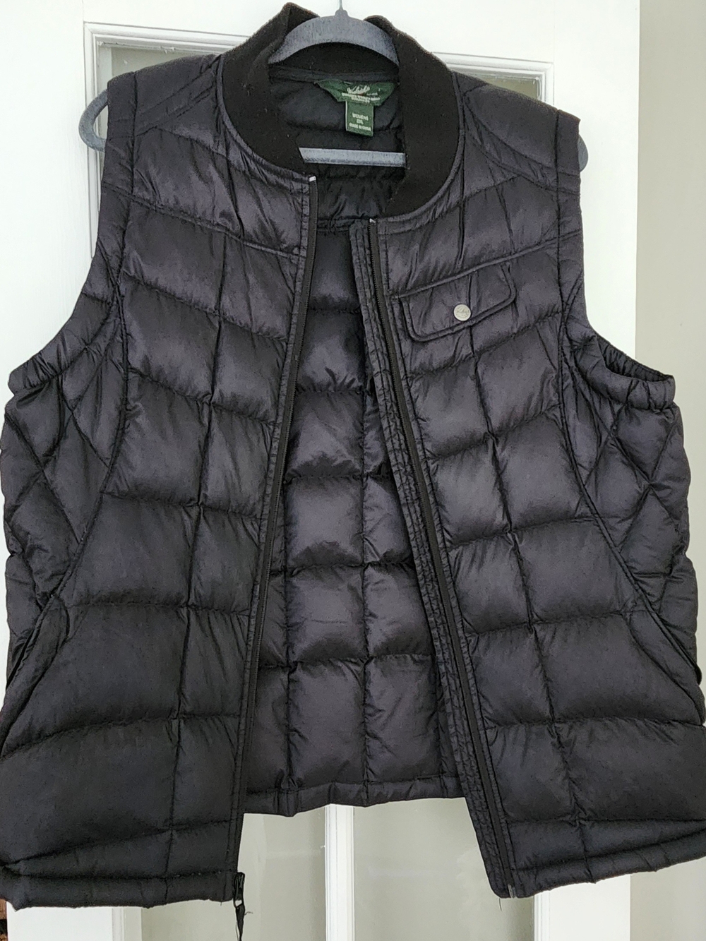 Vintage Women's Woolrich Black Quilted Vest